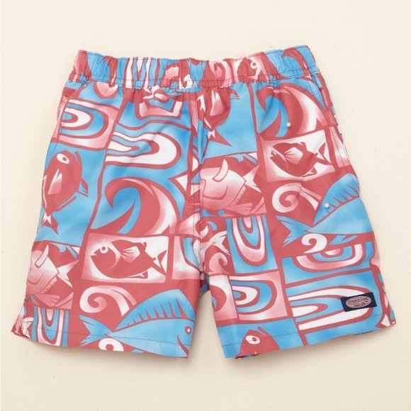 Vineyard Vines Fish Block Chappy Trunk

Little Boys' 4T - Picture 1 of 3